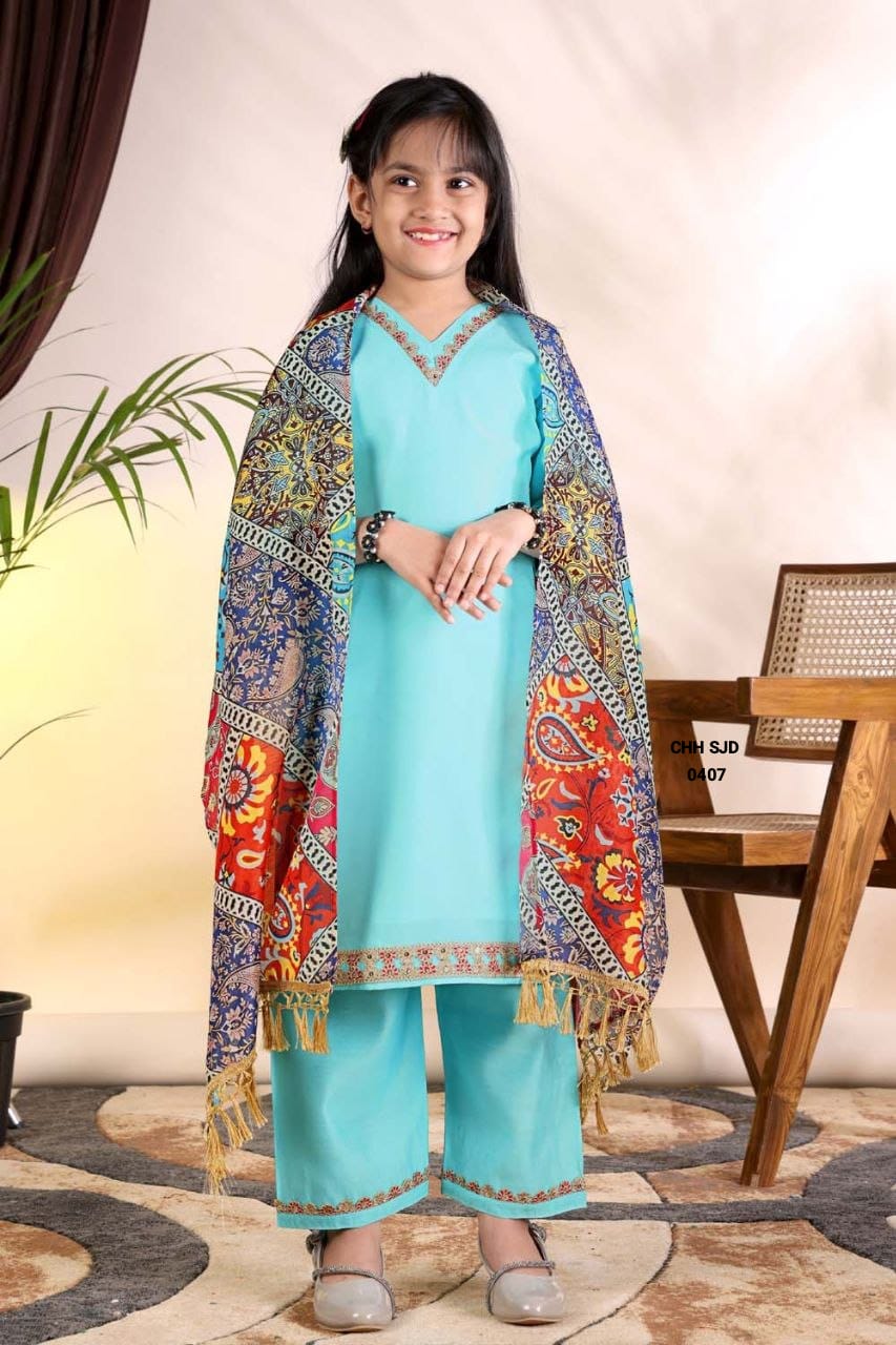 Girls Lavender Purple Ethnic Kurta Palazzo Set with Printed Dupatta